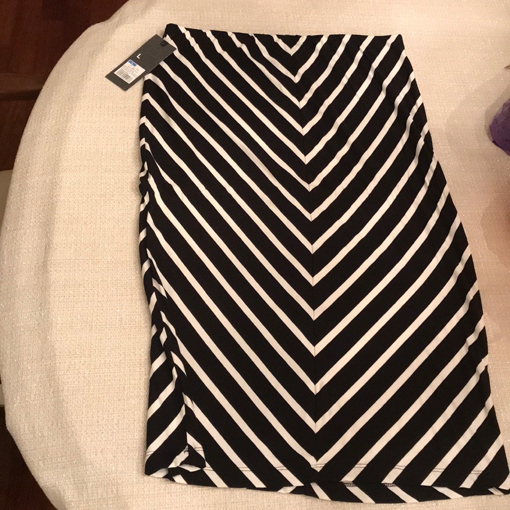 NWT midi-length knit pencil skirt